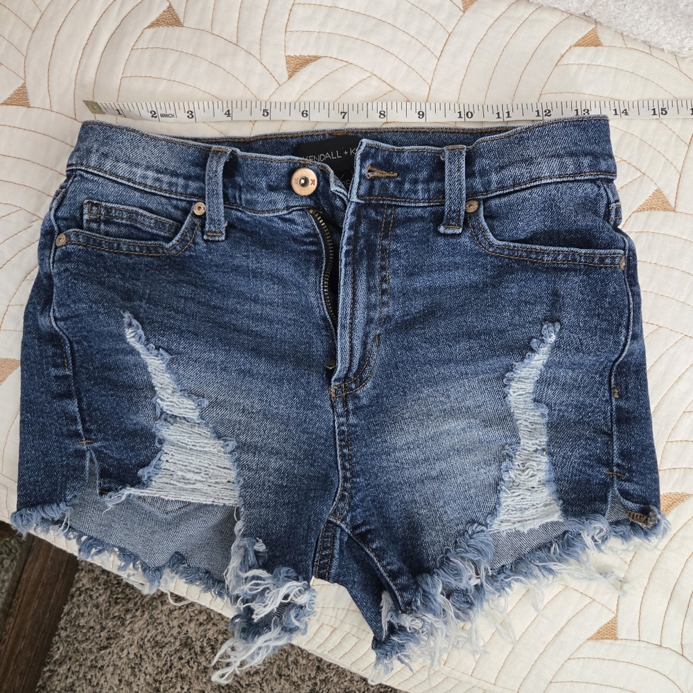 Kendall + Kylie Denim Cutoff Shorts Size 3/26 Frayed High-Rise Vintage Vibes